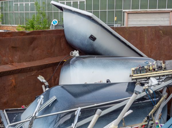 Bathtub Disposal in Chesterfield
